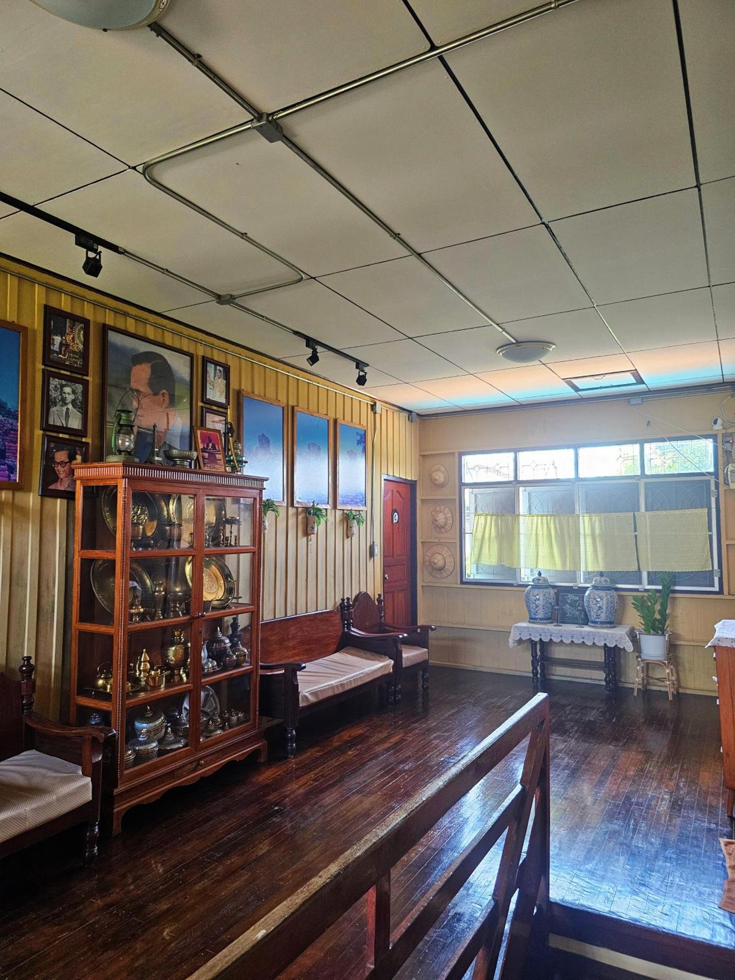 Banchan Hostel Ayutthaya Extérieur photo