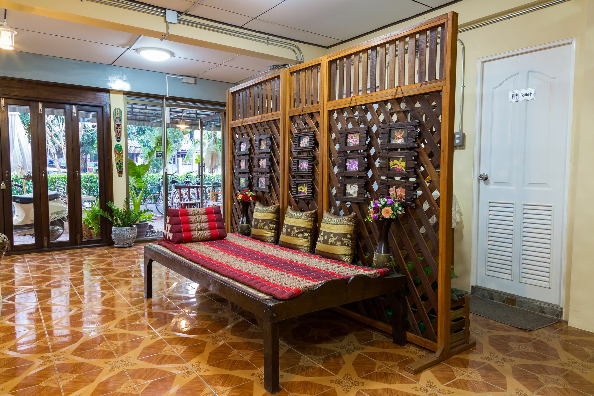 Banchan Hostel Ayutthaya Extérieur photo